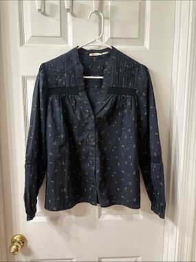 Levi's Navy Floral Pintuck Button-Front Blouse
